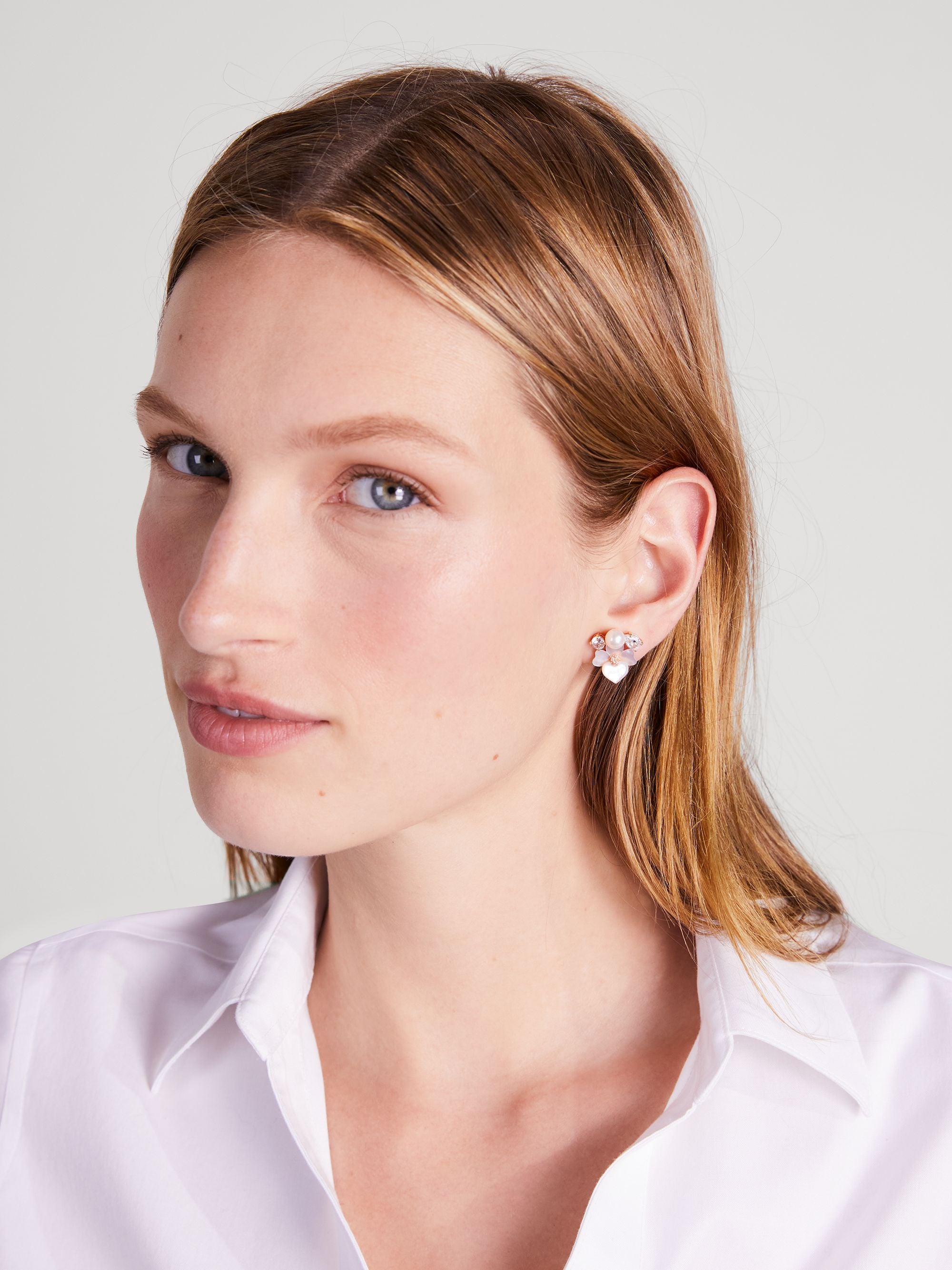 K9861-Precious Pansy Clip-on Cluster Studs-White Multi