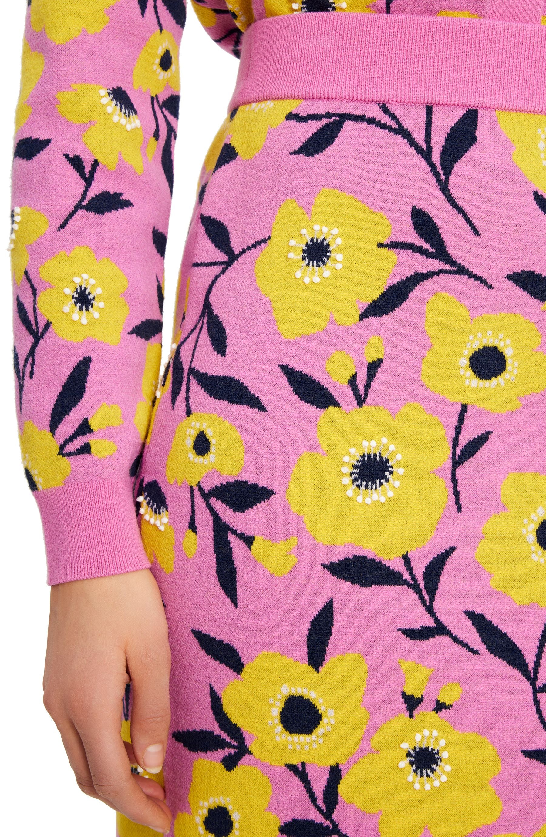 KF718_Sunshine Floral Embellished Pencil Skirt_Echinacea Flower