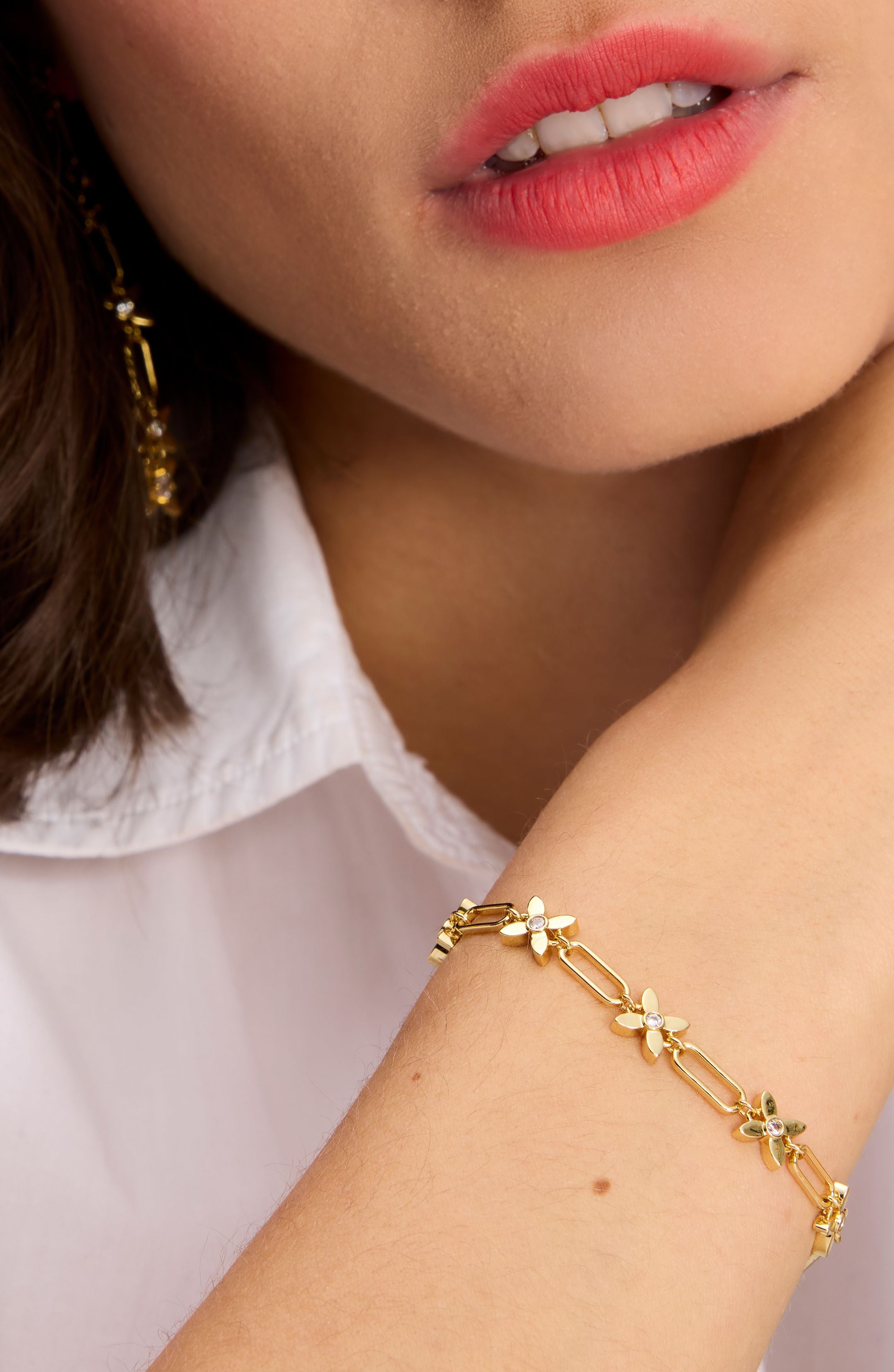 KG329-Heritage Bloom Line Bracelet-Clear/Gold