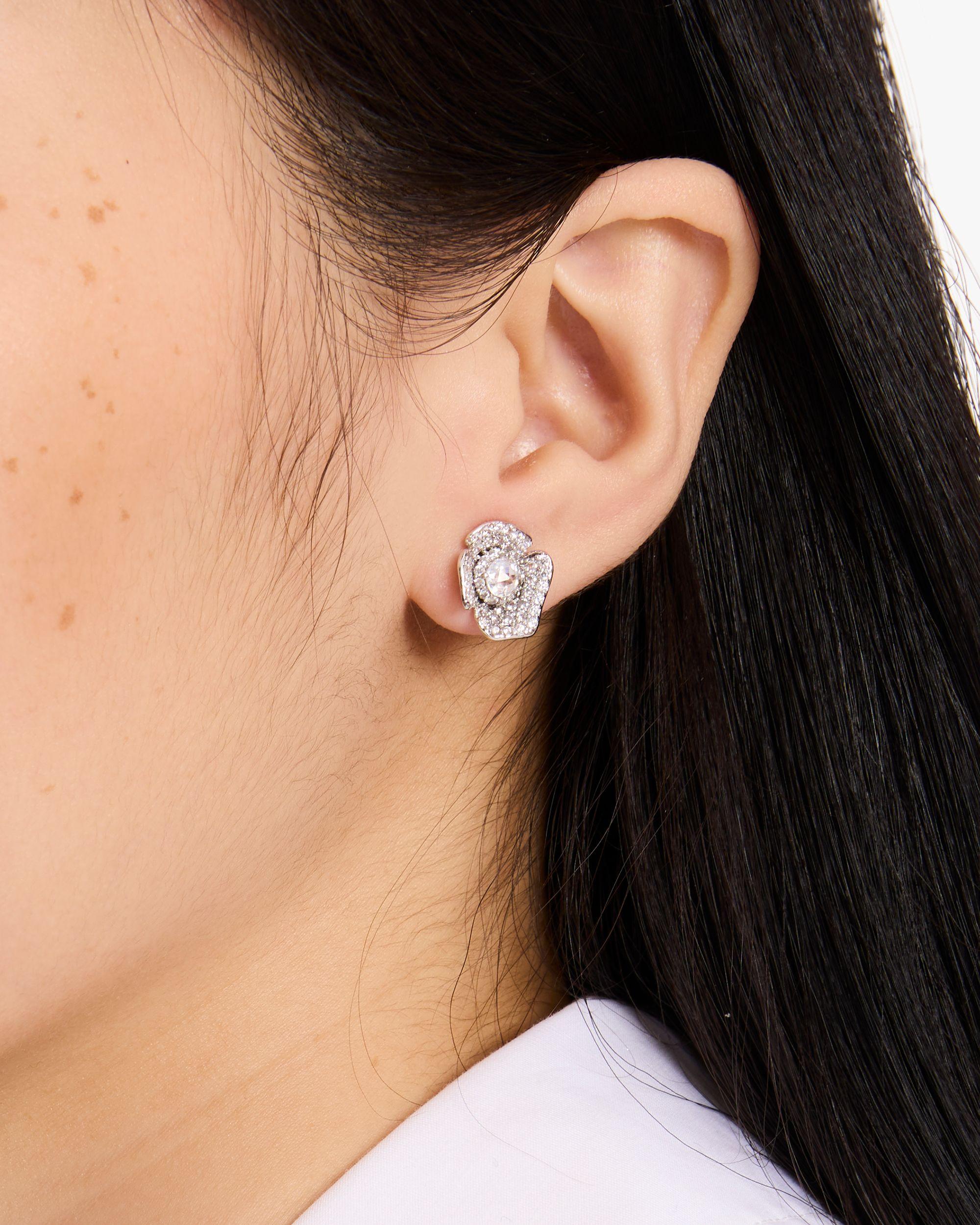 KJ421-Poppy Power Mini Studs-Clear/Silver