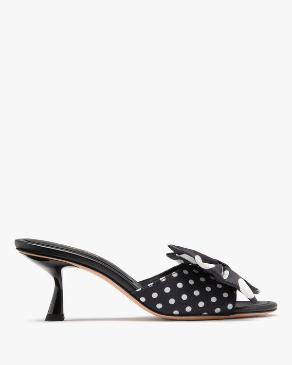 KK641-Rue Breezy Dot Sandals