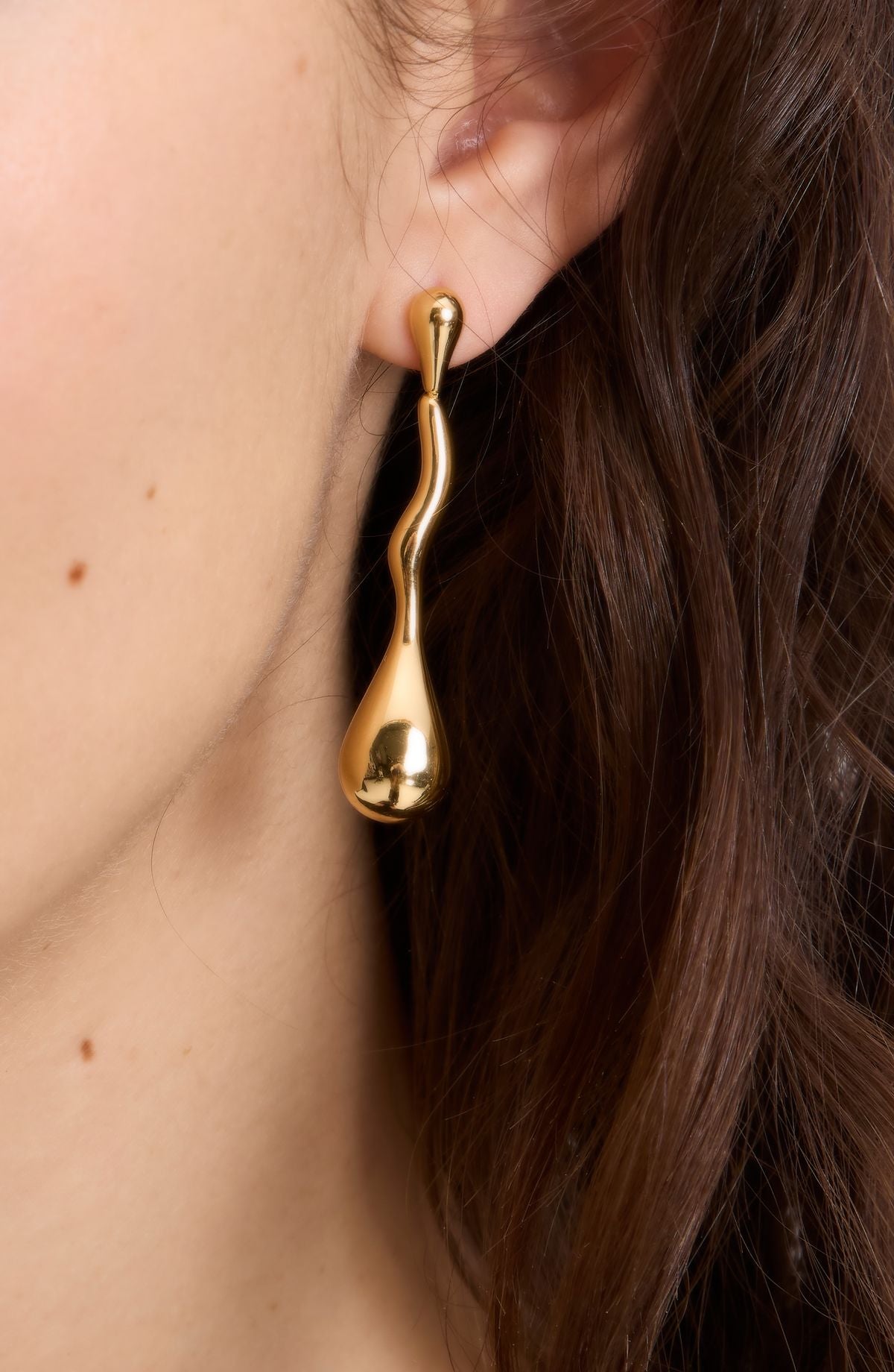 KL353-Molten Linear Earrings-Gold