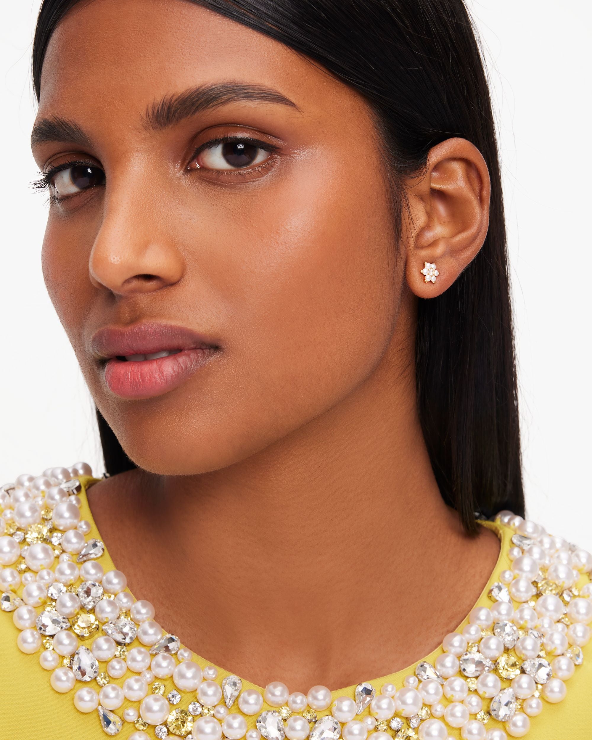 KD958-curated set earrings- Cream/Clear/Gold